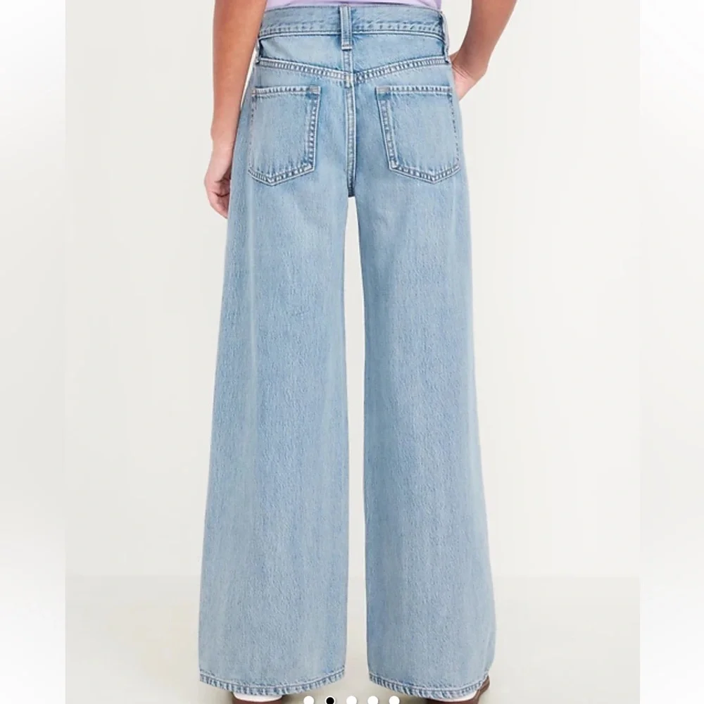 Old Navy Super Baggy Wide-Leg Embroidered Jeans, size 10